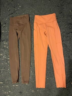 Women’s offline Pair of High-Waist Leggings in Brown and Coral size small